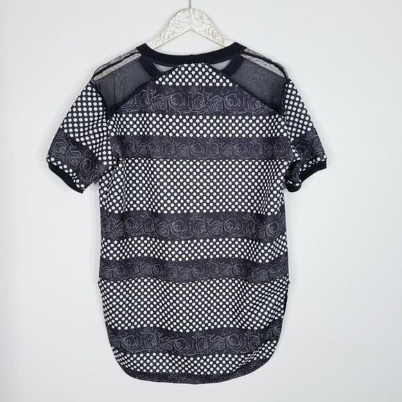 COSTUME NEMUTSO Top Womens 44‎ US Large  Black White Short Sleeve Quilted Mesh - Picture 2 of 9